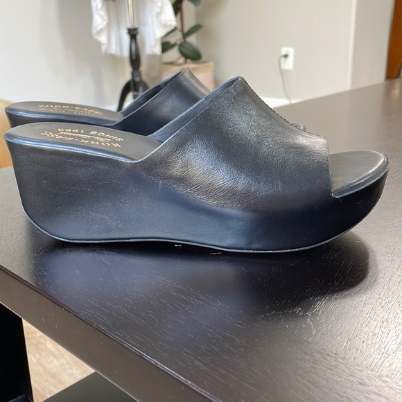 KorkEase Shoes Korkease Black Leather Greer Wedge Slide Sandal Sz
